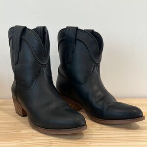 Black Leather Western Boots